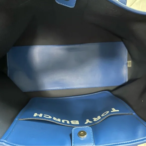 Tory Burch Navy and Cream Patterned Tote - Picture 8 of 9